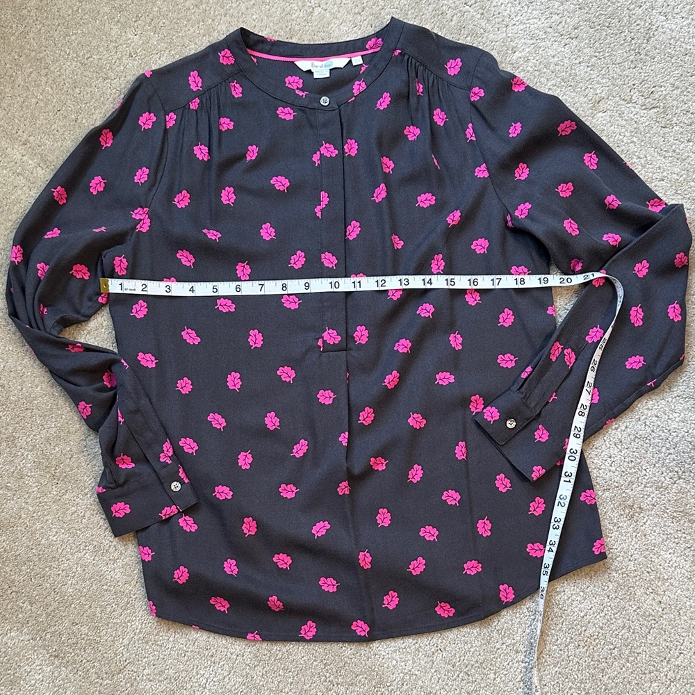 Boden Women's Black and Pink Floral Top - Picture 5 of 6